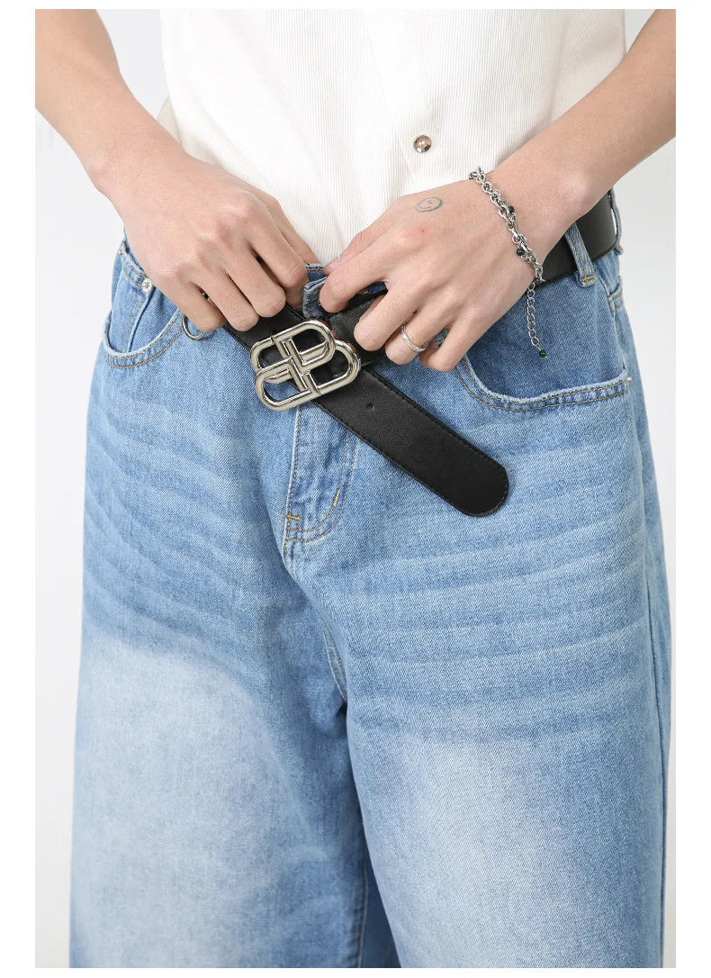 Ankle Cut Faded Baggy Jeans
