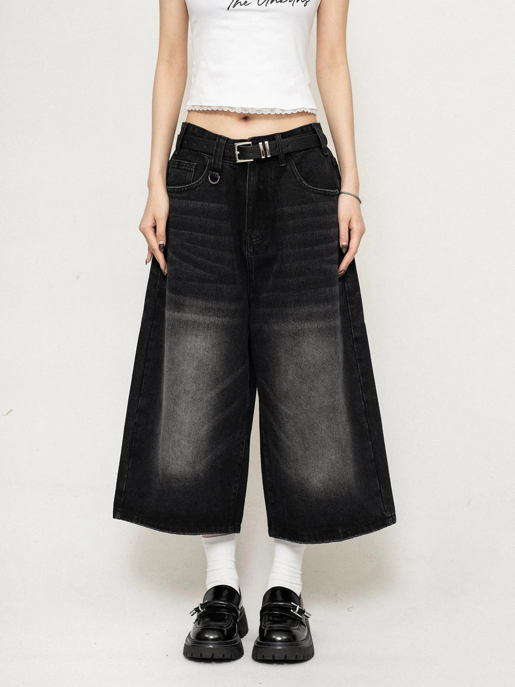 Ankle Cut Faded Baggy Jeans